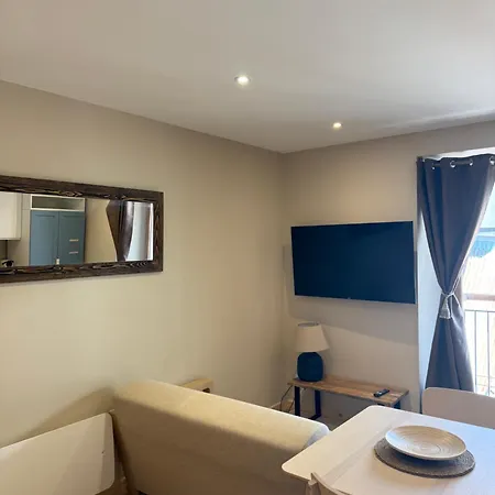 Le Col Getaway Virage 7 아파트 *